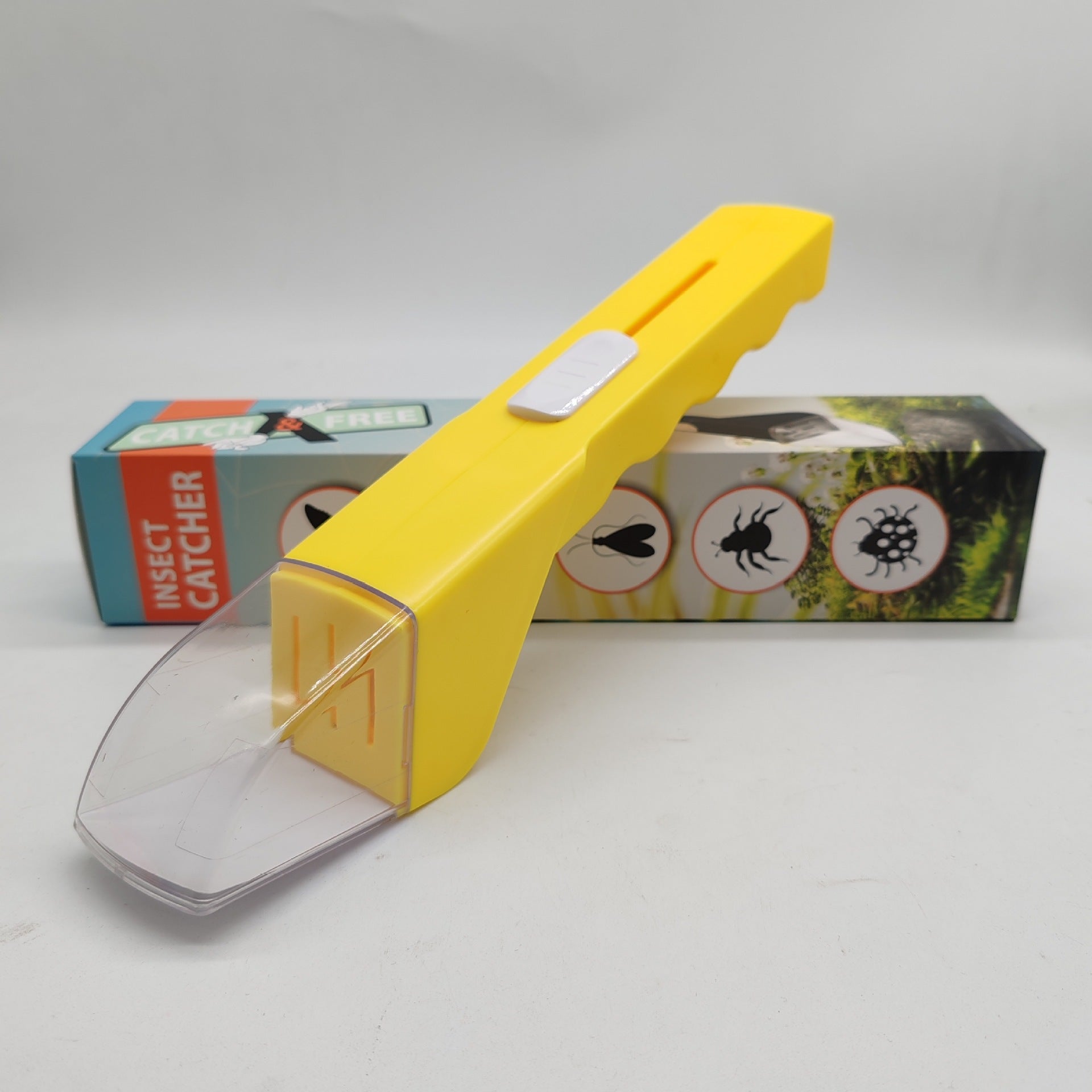 Atrapa Insectos Portatil con Lupa Integrada / Handheld Insect Catcher Trap with Magnifying Lens
