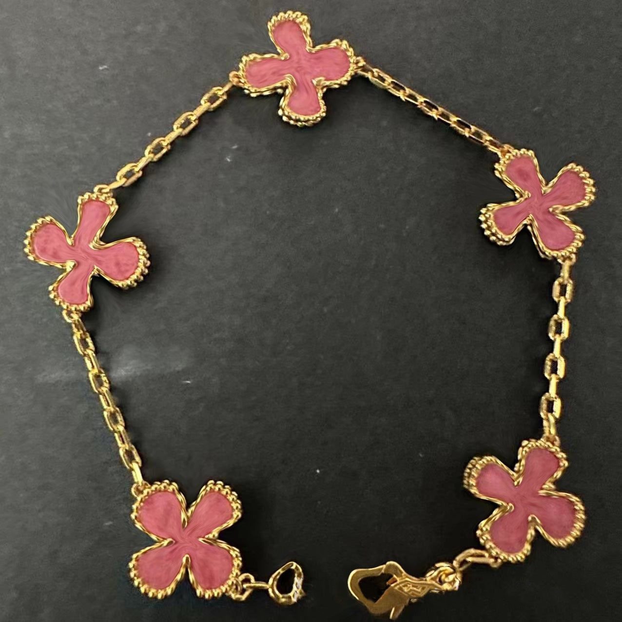 Pulsera con Dije de Trebol de Cuatro Hojas / Clover Charm Bracelet