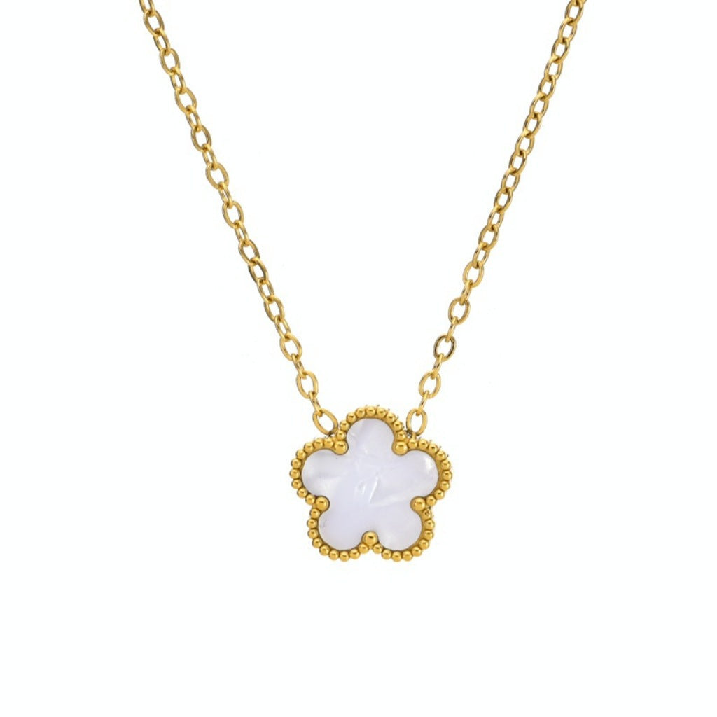 Pulsera con Dije de Trebol de Cinco Petalos / Clover Five-Petal Bracelet Jewelry